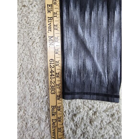 Athleta Leggings Womens Sz Small Charutanga Cropped Black Ombré Capri Sweatpants - Picture 2 of 11